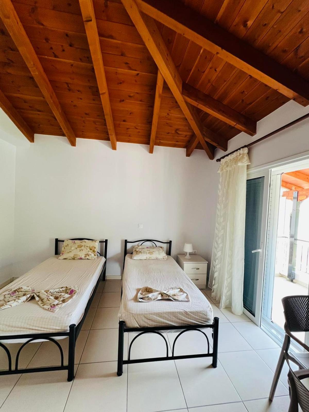 Apartments Aneta'S House Himare Exterior foto