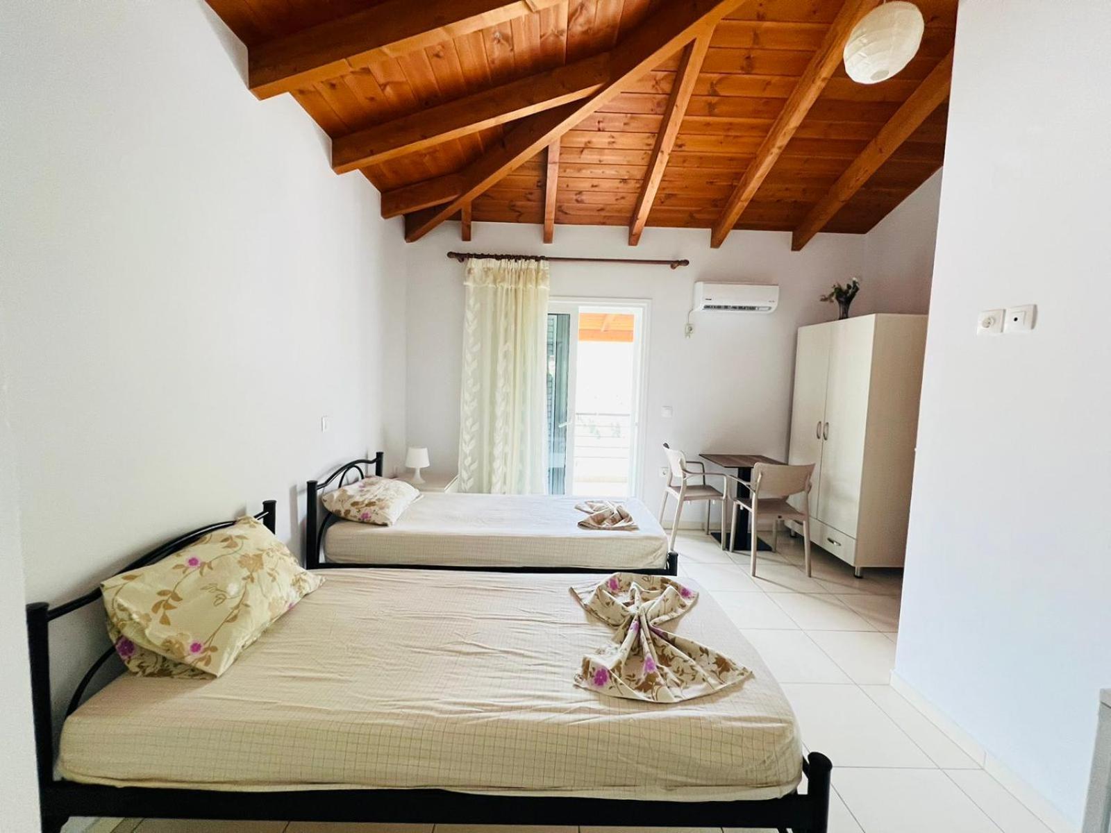 Apartments Aneta'S House Himare Exterior foto